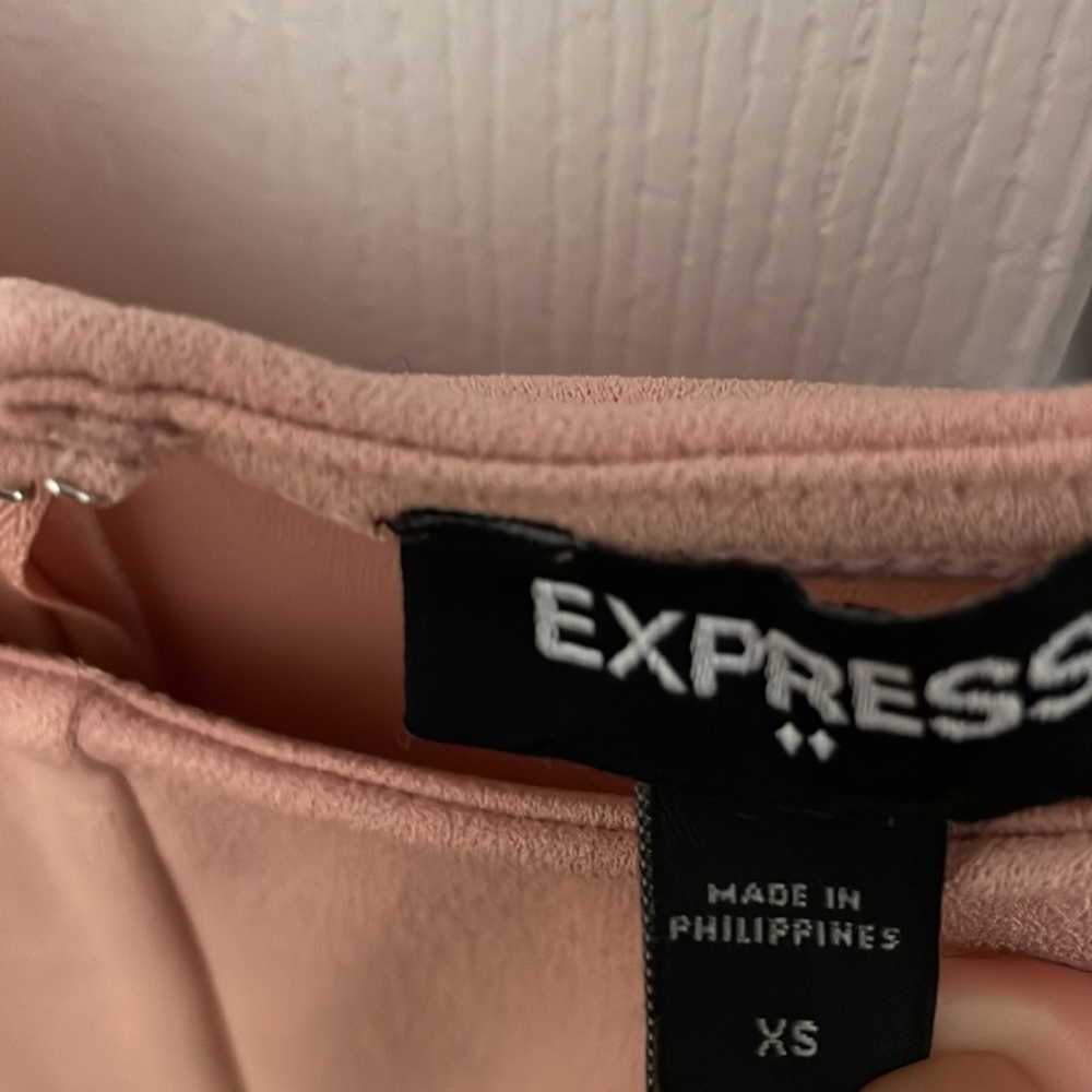 Express dress - Picture 6 of 7